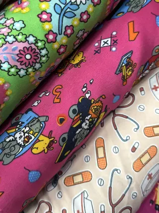 Infantil - Sábanas, Prendas y Accesorios Infantiles - Almacén Gran Colombiano, Loja, Ecuador