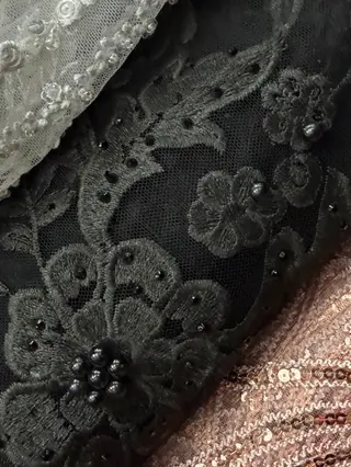 De Gala - Pedrería y Lentejuela - Almacén Gran Colombiano, Loja, Ecuador