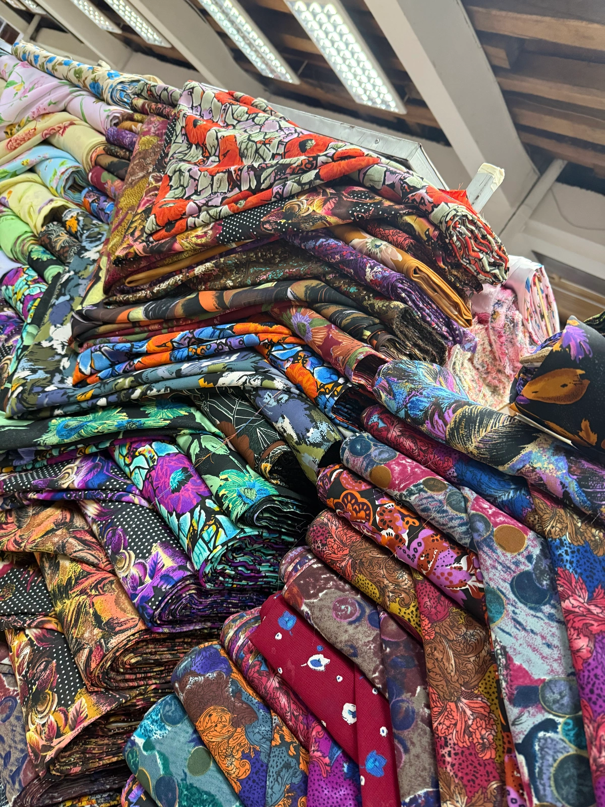 Portada 1 - Almacén Gran Colombiano, Loja, Ecuador